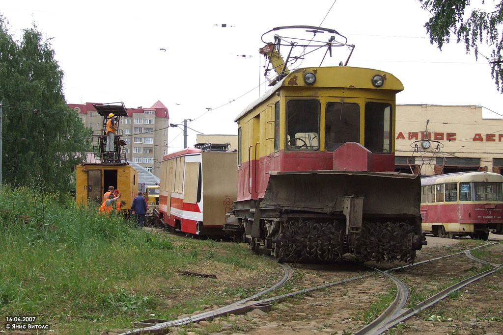 Tver — 2007.06 — LM-99AENM arriving