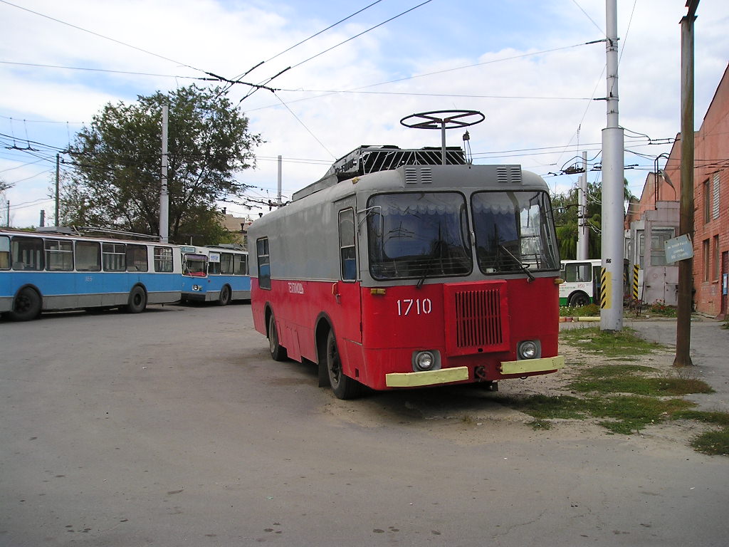 Волгоград, КТГ-1 № 1710; Волгоград — Депо: [1] Троллейбусное депо № 1