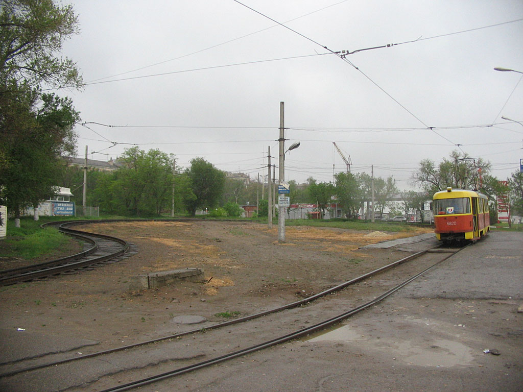 Volgográd, Tatra T3SU — 5820; Volgográd — Tram lines: [5] Fifth depot — 13th route line