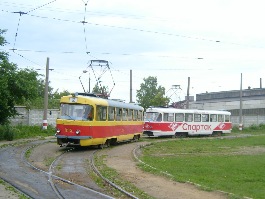 Ulyanovsk, Tatra T3SU nr. 1135; Ulyanovsk, Tatra T3SU nr. 1139