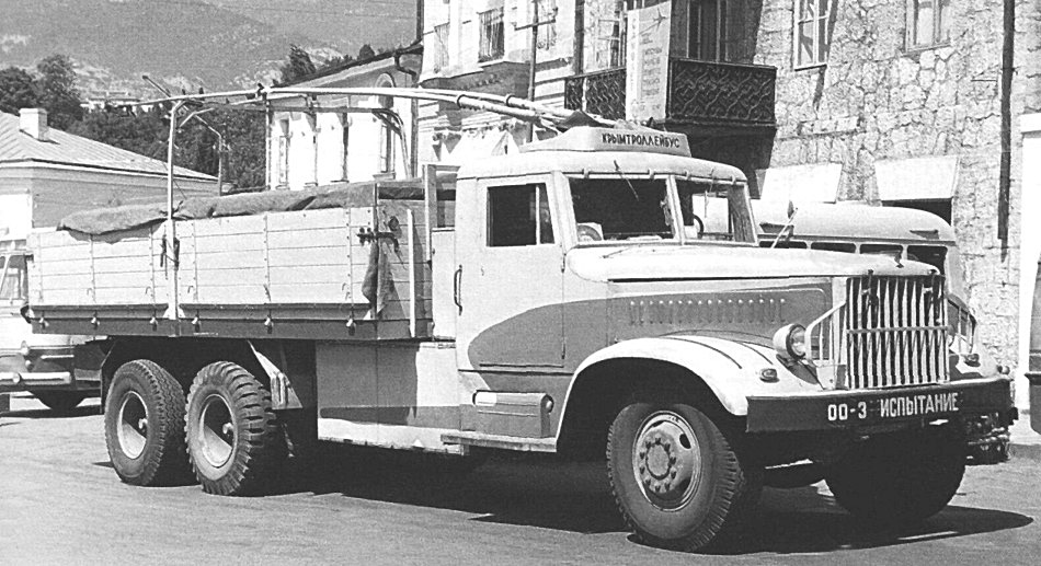 Trolleybus de Crimée, DTU-10 (KrAZ-219) N°. 00-3; Trolleybus de Crimée — Historical photos (1959 — 2000)