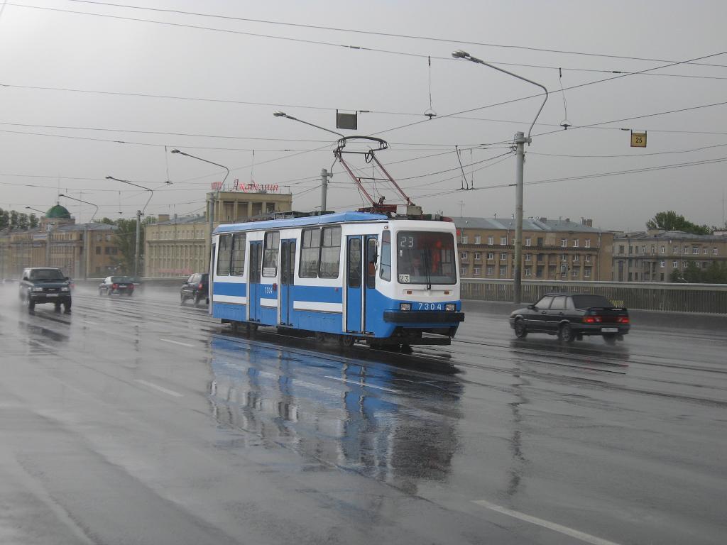 Saint-Petersburg, 71-134A (LM-99AV) # 7304