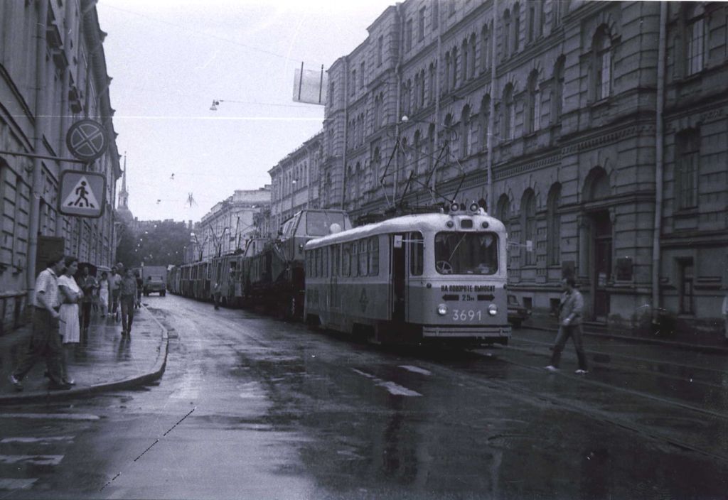 Szentpétervár, TS-32-01 — 3691; Szentpétervár — Historic tramway photos