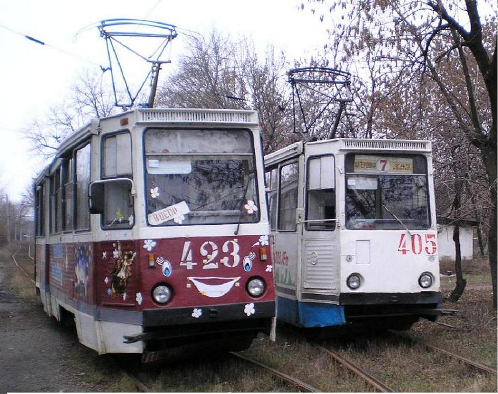 Horlivka, 71-605A č. 423; Horlivka, 71-605 (KTM-5M3) č. 405