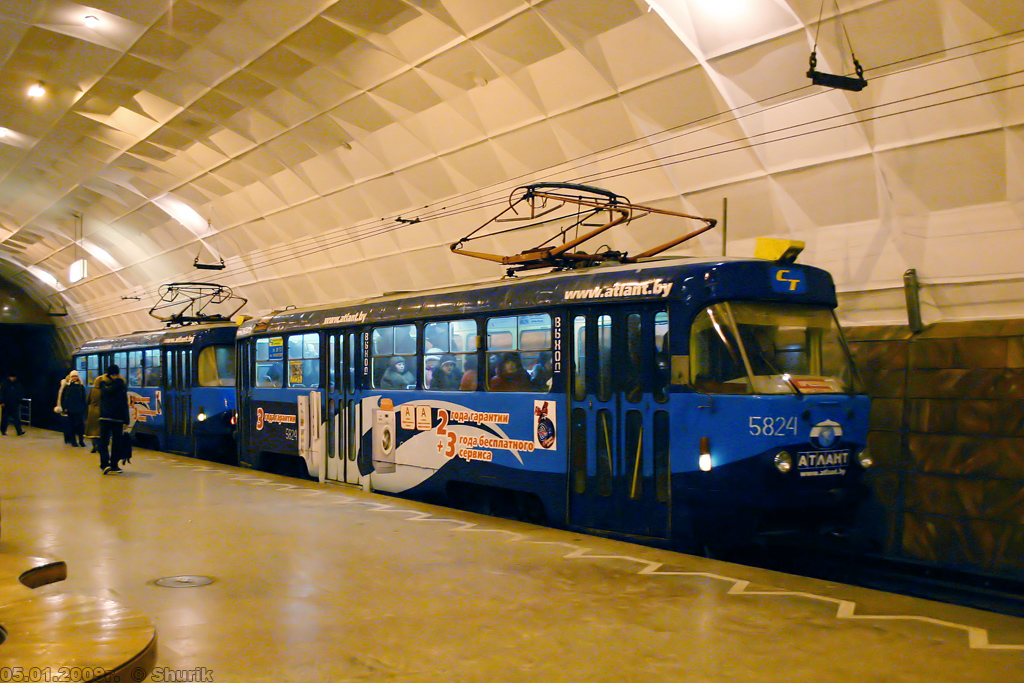 Volgograd, Tatra T3SU č. 5824; Volgograd, Tatra T3SU č. 5825; Volgograd — Tram lines: [5] Fifth depot — Tram rapid transit