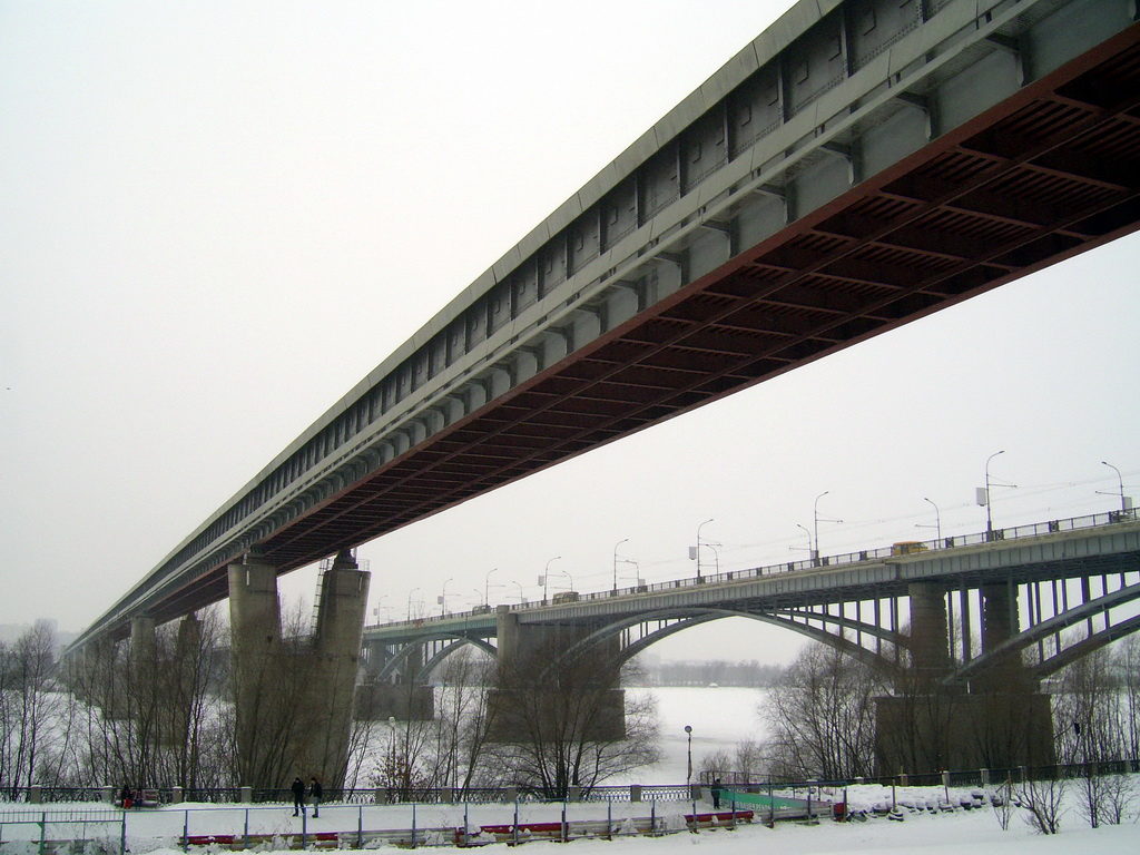 Новосибирск — Ленинская линия — метромост через Обь