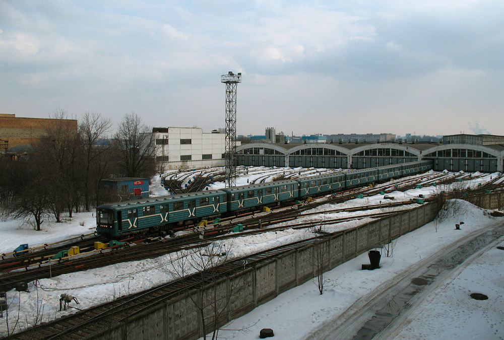 Moszkva — Metro — Vehicles — Type 81-717/714 and modifications