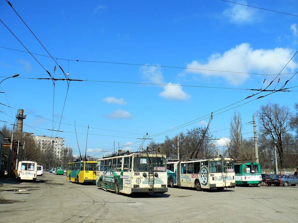 Dnipro, YMZ T1R (Т2P) č. 2031; Dnipro — Territory trolley depot
