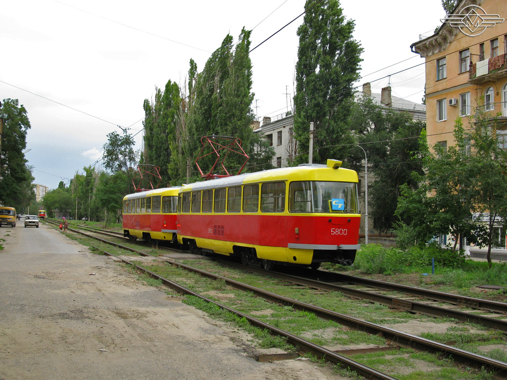 Волгоград, Tatra T3SU № 5804; Волгоград, Tatra T3SU № 5800