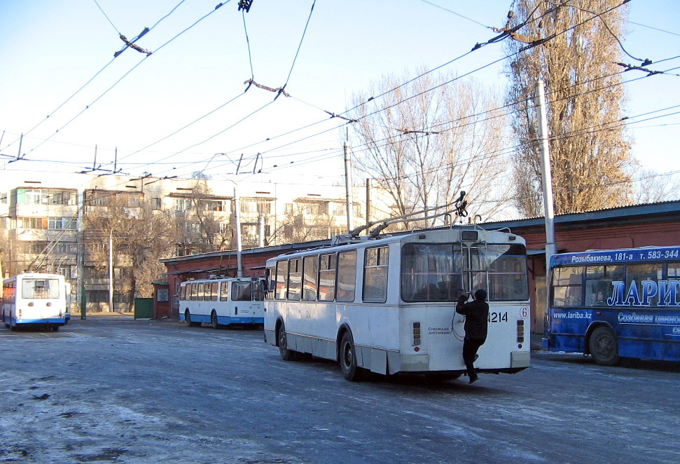 Almaty, ZiU-682G [G00] Nr. 1214