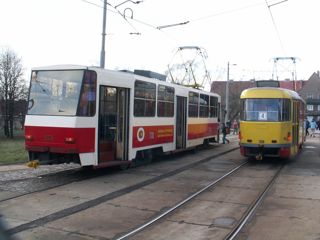 Мост ― Литвинов, Tatra T5B6 № 273; Мост ― Литвинов, Tatra T3M.3 № 304