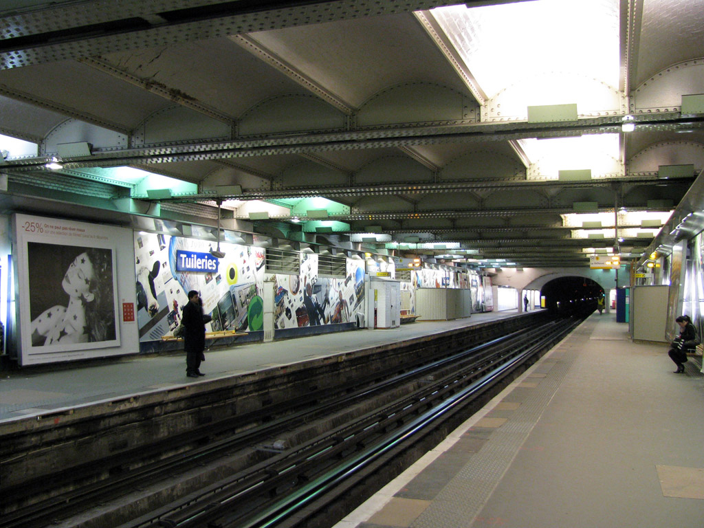 Париж -  Версаль -  Ивелин — Метрополитен — Линия 1