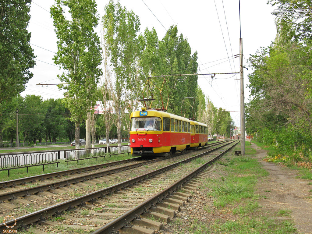 Волгоград, Tatra T3SU № 5824; Волгоград, Tatra T3SU № 5825