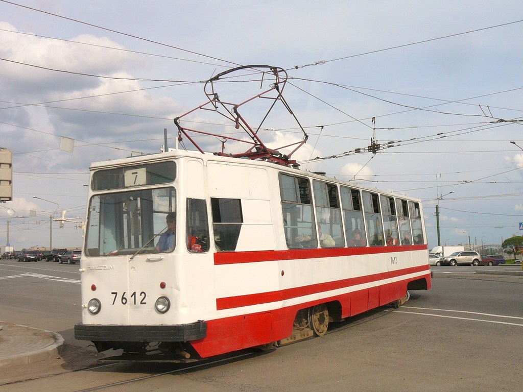 Санкт-Пецярбург, ЛМ-68М № 7612