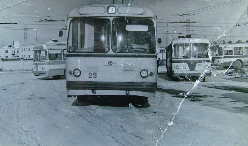 Chita, ZiU-5D № 25; Chita, ZiU-5D № 33; Chita — Old photos; Chita — Trolleybus depot