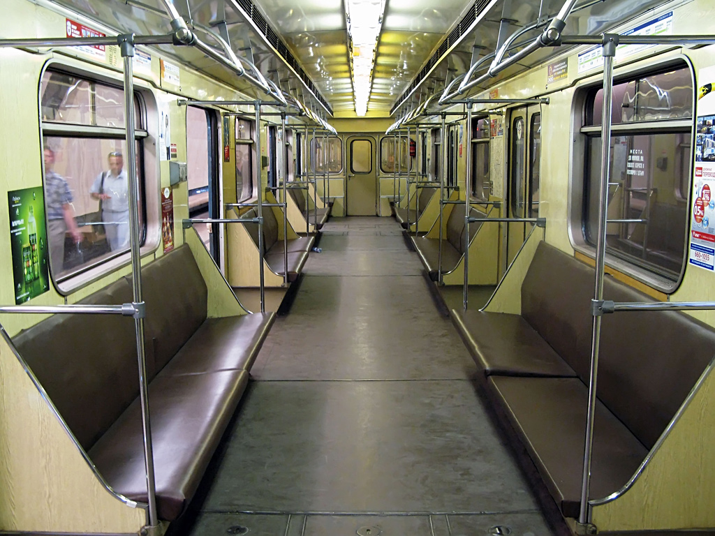 Moszkva — Metro — Vehicles — Type 81-717/714 and modifications