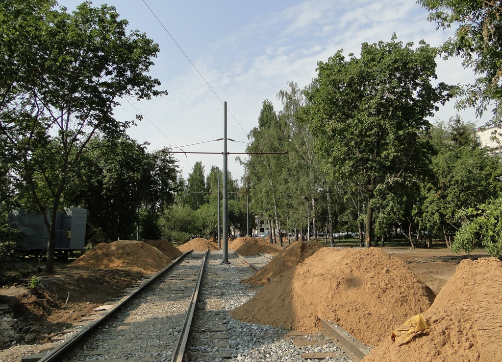 Kazan — Constuction of new tram line on Energetics and Serov streets
