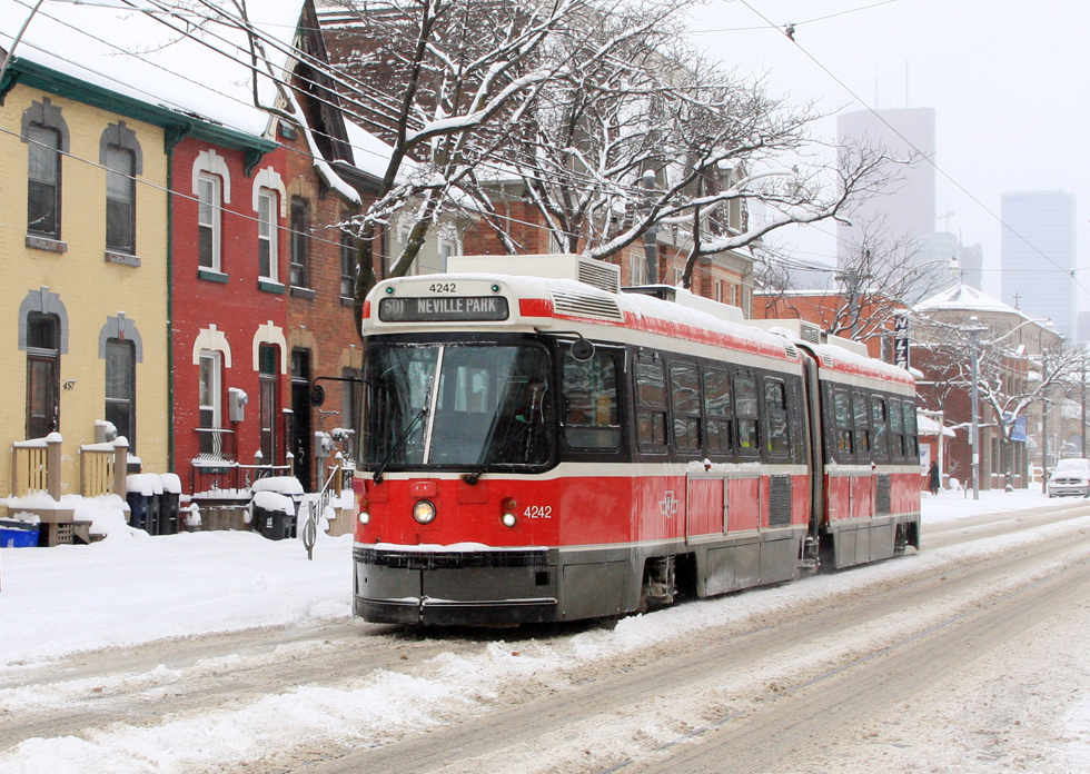 Toronto, UTDC ALRV Nr 4242