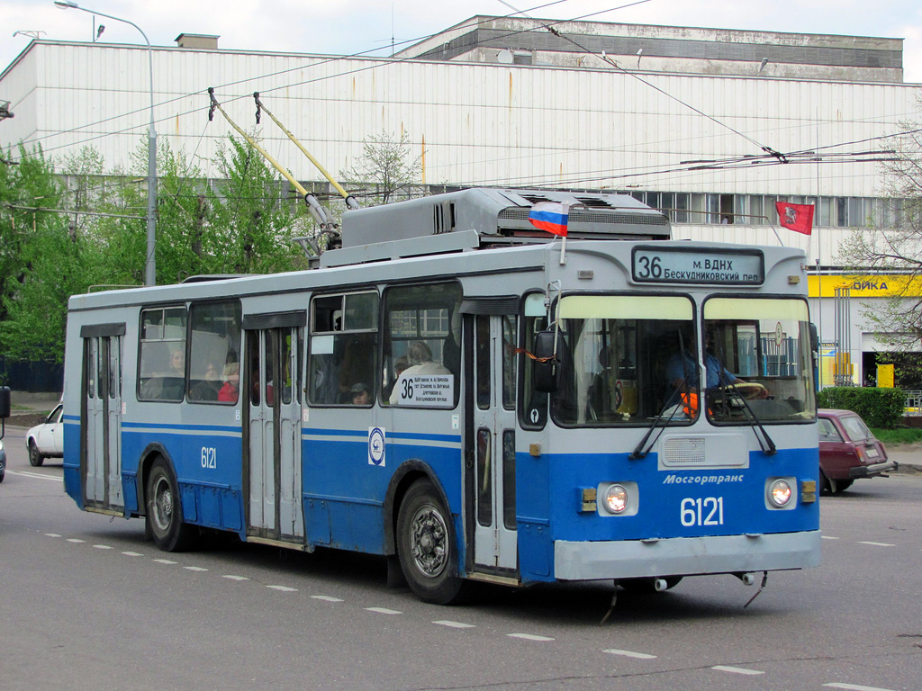 Maskva, ZiU-682GM1 nr. 6121
