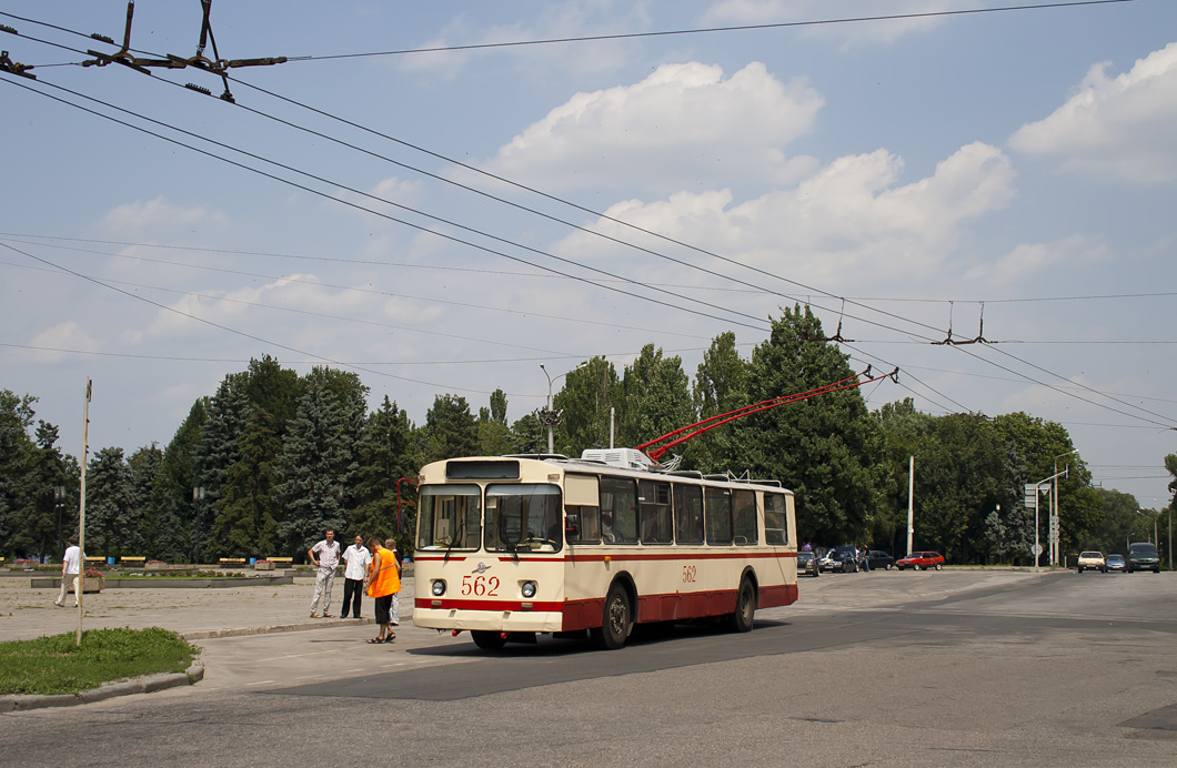 Запорожье, ЗиУ-682Б № 562; Запорожье — Поездка на троллейбусе ЗиУ-682Б № 562 (09.07.2011)