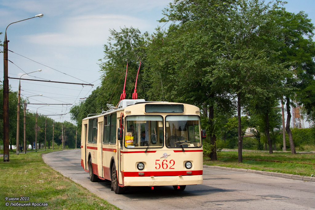 Zaporijjea, ZiU-682B Nr. 562; Zaporijjea — Fantrip on the ZiU-682B #562 trolleybus (9 Jul 2011)