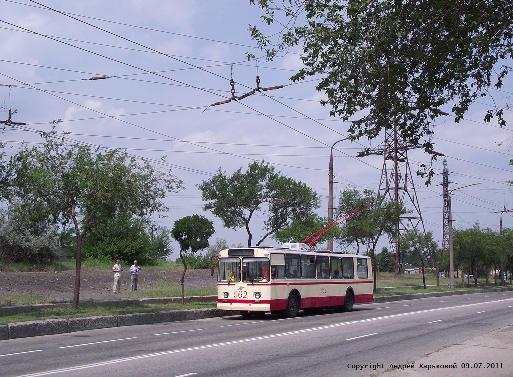 Zaporoże, ZiU-682B Nr 562; Zaporoże — Fantrip on the ZiU-682B #562 trolleybus (9 Jul 2011)