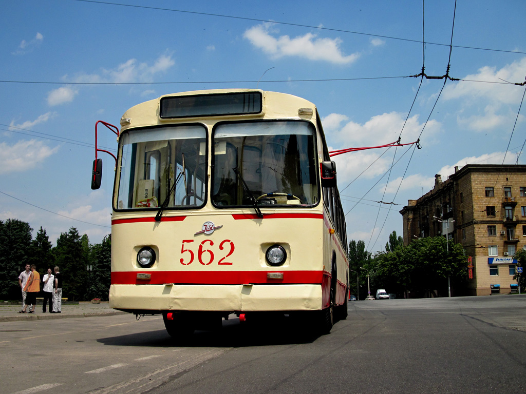 Zaporizzsja, ZiU-682B — 562; Zaporizzsja — Fantrip on the ZiU-682B #562 trolleybus (9 Jul 2011)