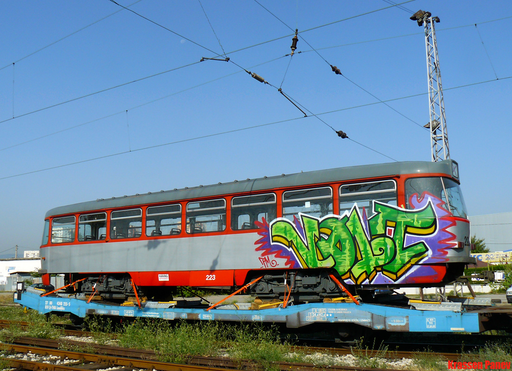 Sofia, Tatra B4DC Nr. 223; Sofia — Delivery and unloading of T4D-C in Sofia — July 2011