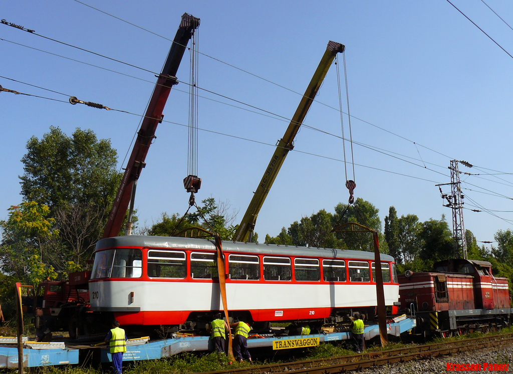 Sofia, Tatra B4DC č. 210; Sofia — Delivery and unloading of T4D-C in Sofia — July 2011