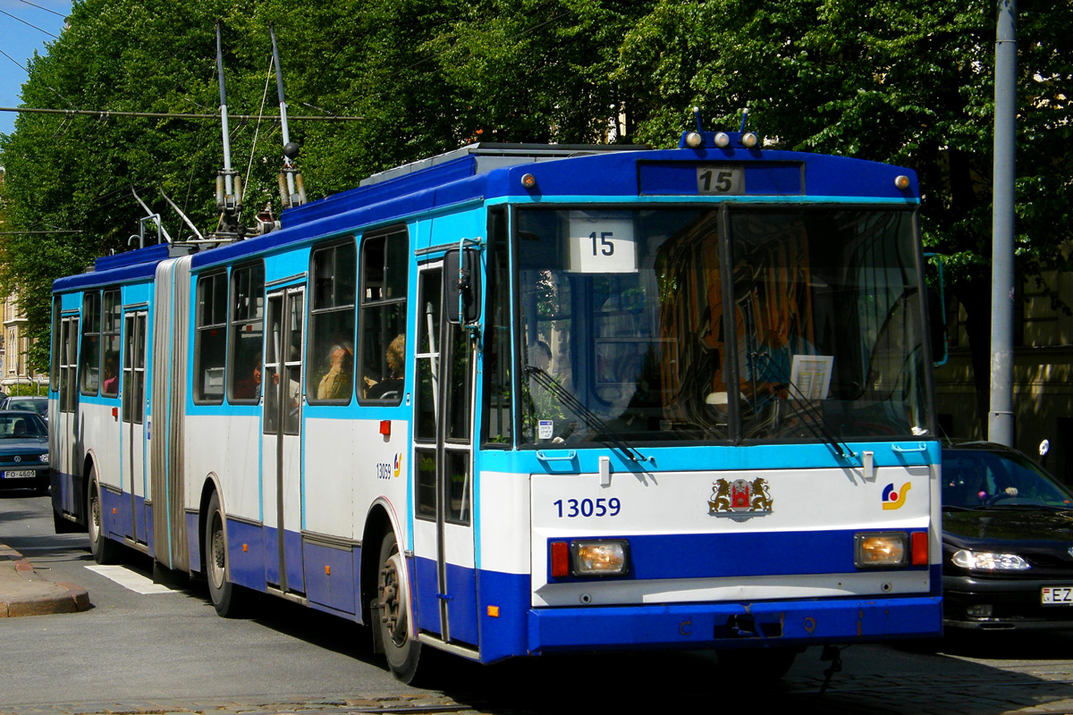 Рига, Škoda 15Tr02/6 № 13059