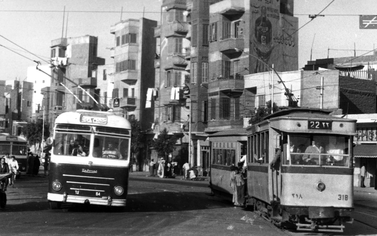 Каир, Alfa Romeo № 64; Каир, Двухосный моторный вагон № 318