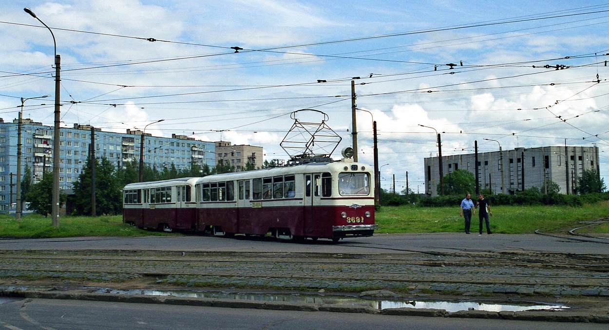 Sankt Peterburgas, LM-49 nr. 3691