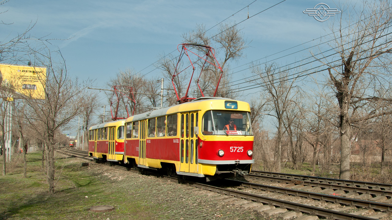 Volgograd, Tatra T3SU № 5725; Volgograd, Tatra T3SU № 5730