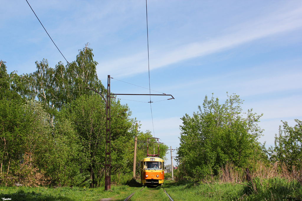 Jekatyerinburg, Tatra T3SU — 698; Jekatyerinburg — Line to Zelenyi Ostrov (Green Island)