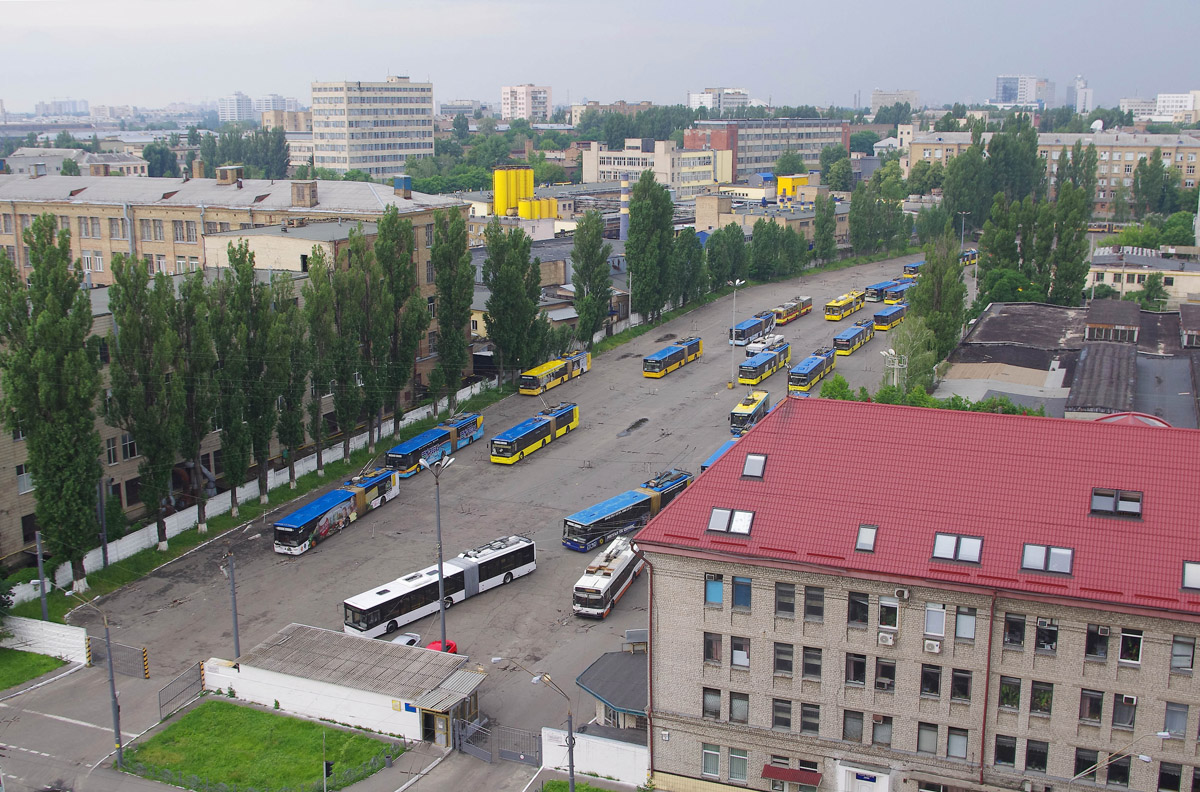 Kyjev — Trolleybus depots: 2