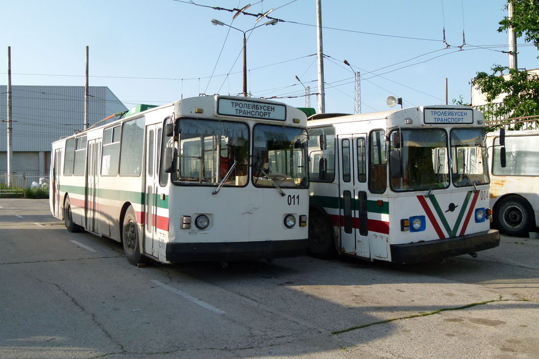 Dobrich, ZiU-682V1UA # 011; Dobrich, ZiU-682V1UA # 004; Dobrich — Trolleybus Depot