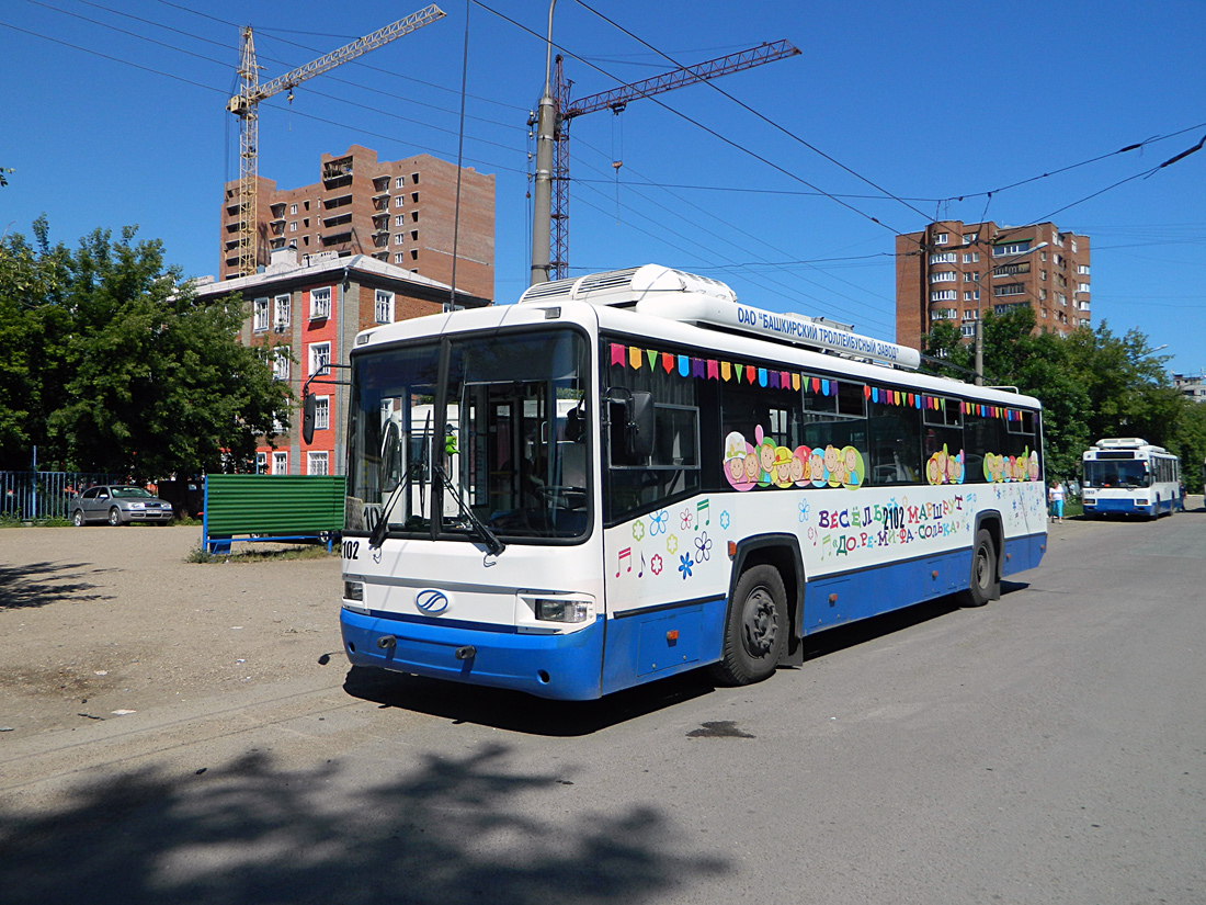 Ufa, BTZ-52767A № 2102