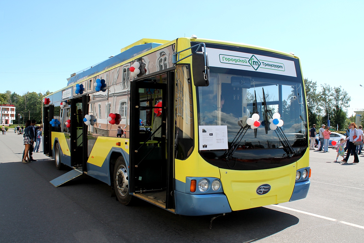 Петрозаводск, ВМЗ-5298.01 «Авангард» № 370; Петрозаводск — Презентация троллейбуса ВМЗ-5298.01 «Авангард»