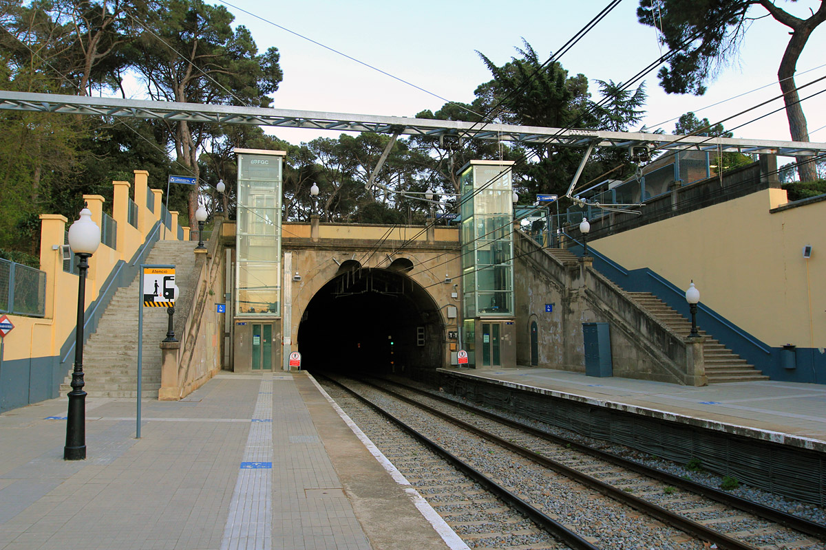Barcelona — FGC — Lines L6/L7/S1/S2/S5/S55