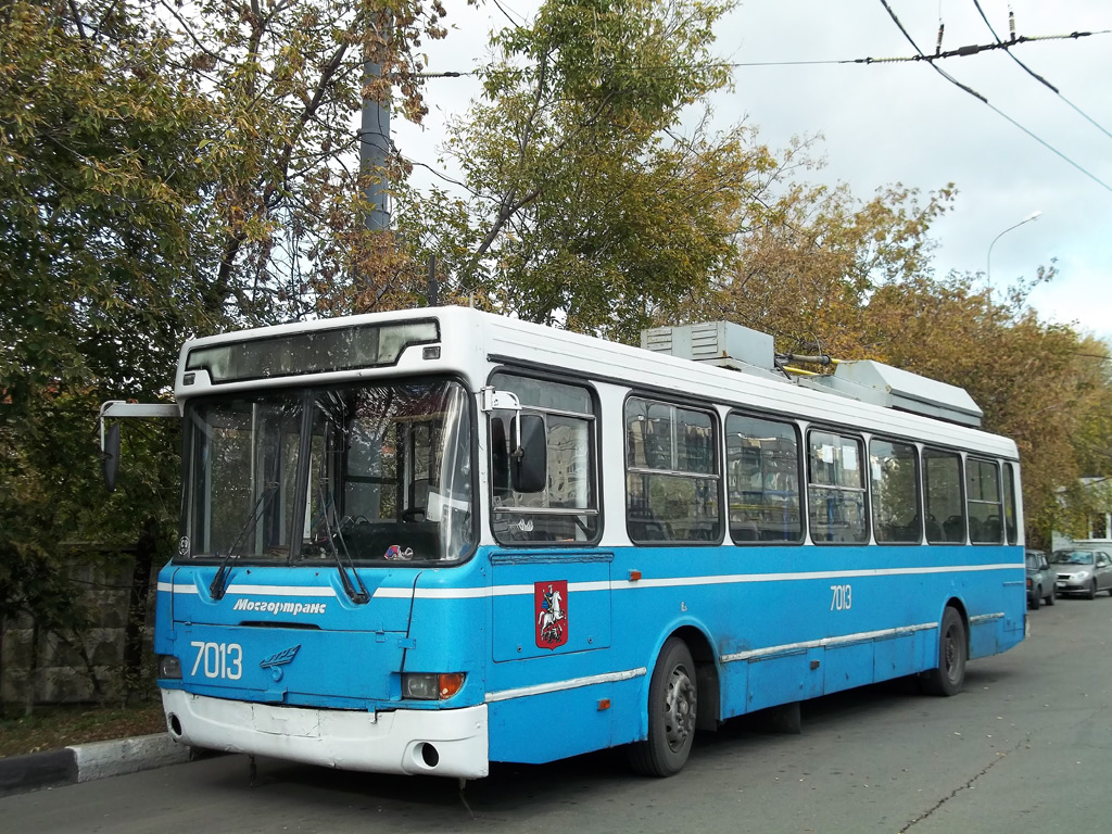 Москва, МТрЗ-5279-0000010 № 7013