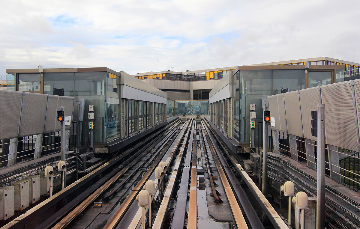 Paris - Versailles - Yvelines — Automatic metro of Orly Airport