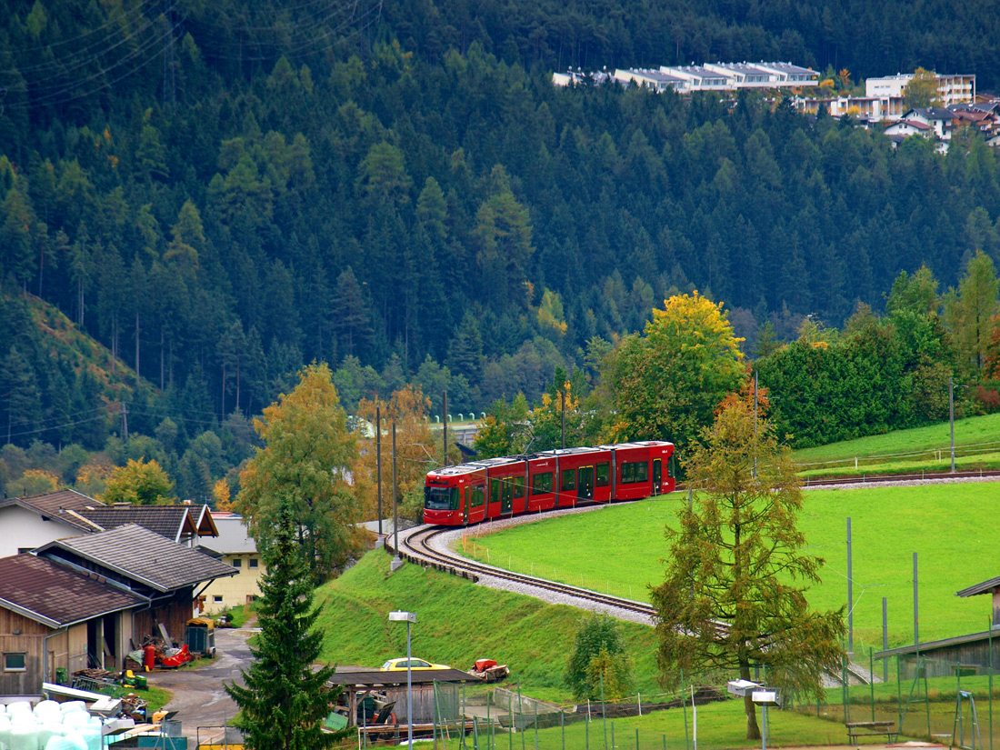 Innsbruck, Bombardier Flexity Outlook č. 353; Innsbruck — Stubaitalbahn