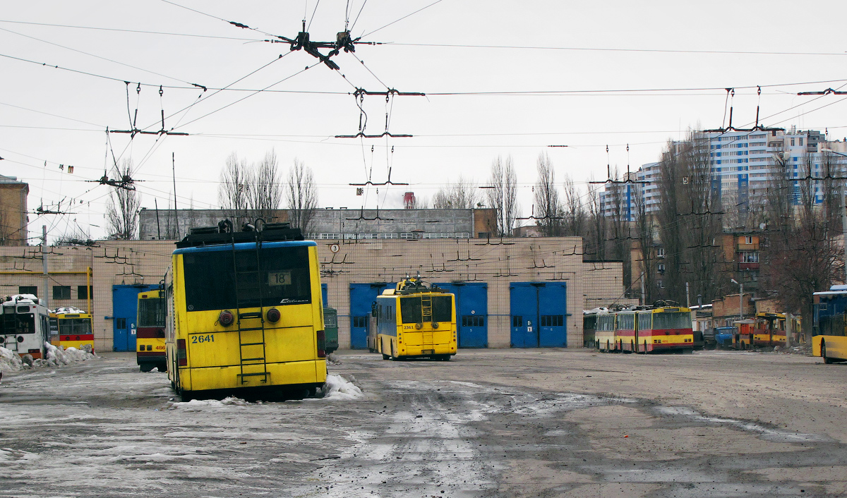 Kijevas, LAZ E301D1 nr. 2641; Kijevas — Trolleybus depots: 2