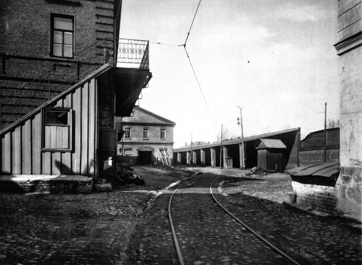 Moszkva — Historical photos — Electric tramway (1898-1920); Moszkva — Historical photos — horse cars (1872-1912)