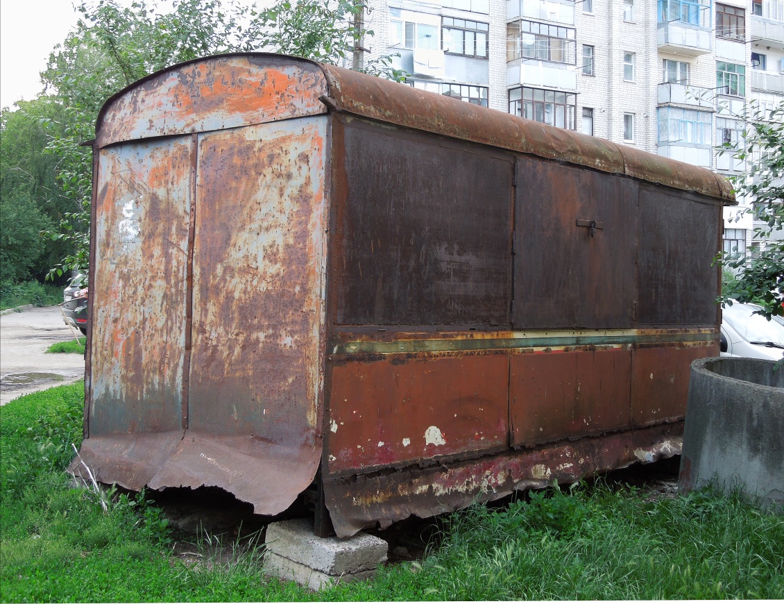 Žytomyr, Gotha B57 # 63; Žytomyr — Barns, sheds, dovecotes, etc. made from scrapped vehicles