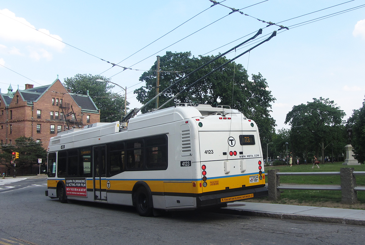 Boston, Neoplan AN440LF-ETB # 4123