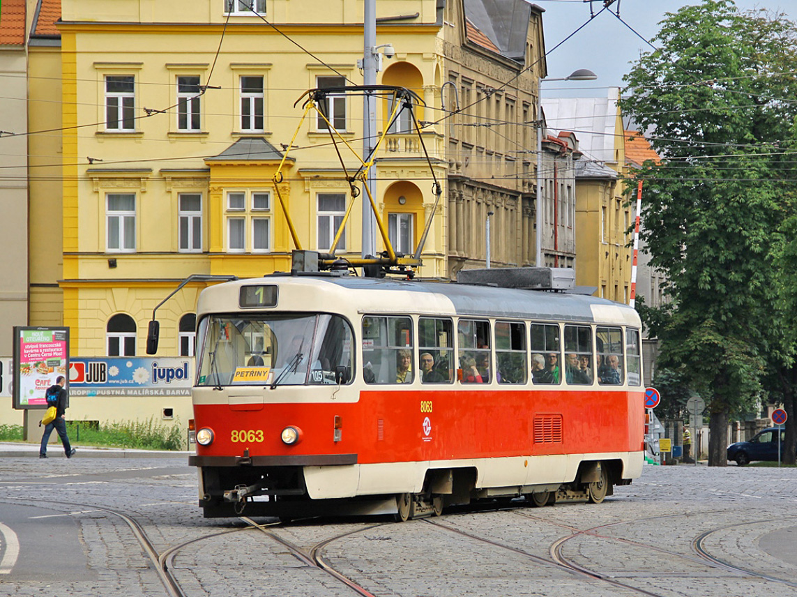 Прага, Tatra T3M2-DVC № 8063