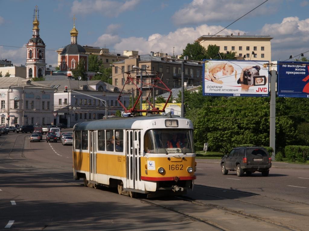 Moscow, Tatra T3SU # 1662