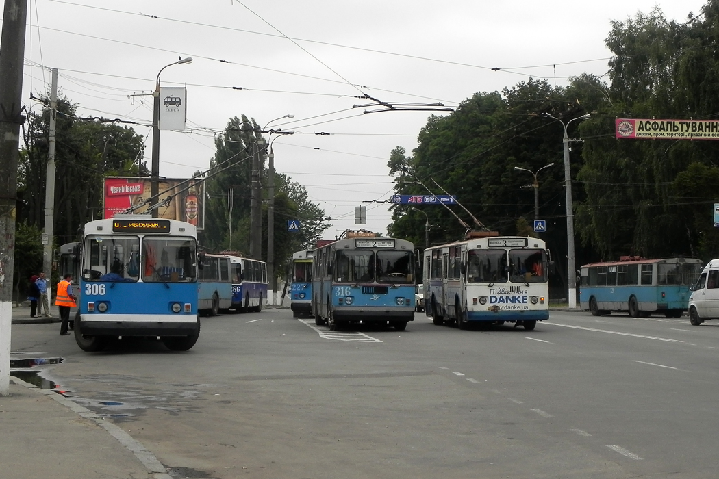 Vinnyica, ZiU-682V-013 [V0V] — 306; Vinnyica, ZiU-682G [G00] — 316; Vinnyica — Trolleybus Lines and Infrastructure