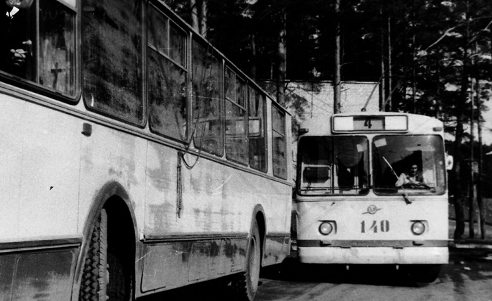 იჟევსკი, ZiU-682V № 210; იჟევსკი, ZiU-682V № 140; იჟევსკი — Old photos